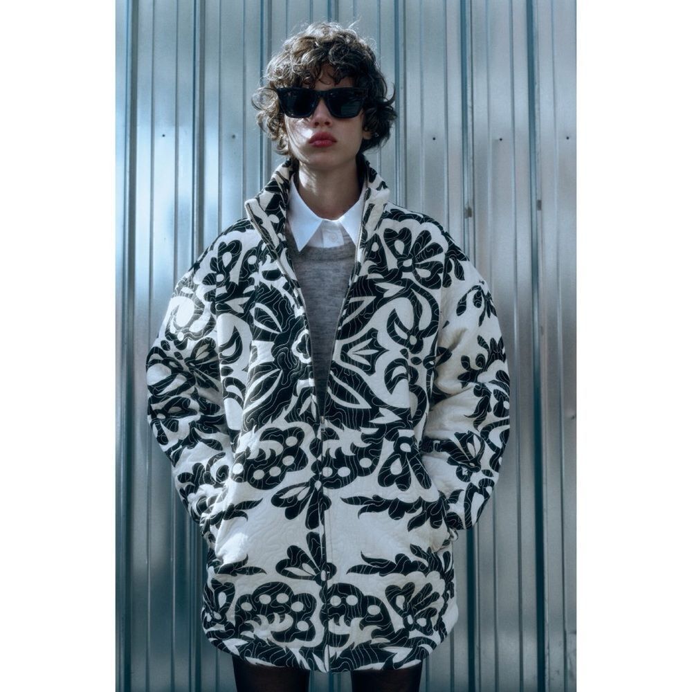 NWT Zara Blogger’s Favorite Printed Quilted Oversized Sweatshirt Jacket, Medium - Picture 6 of 16